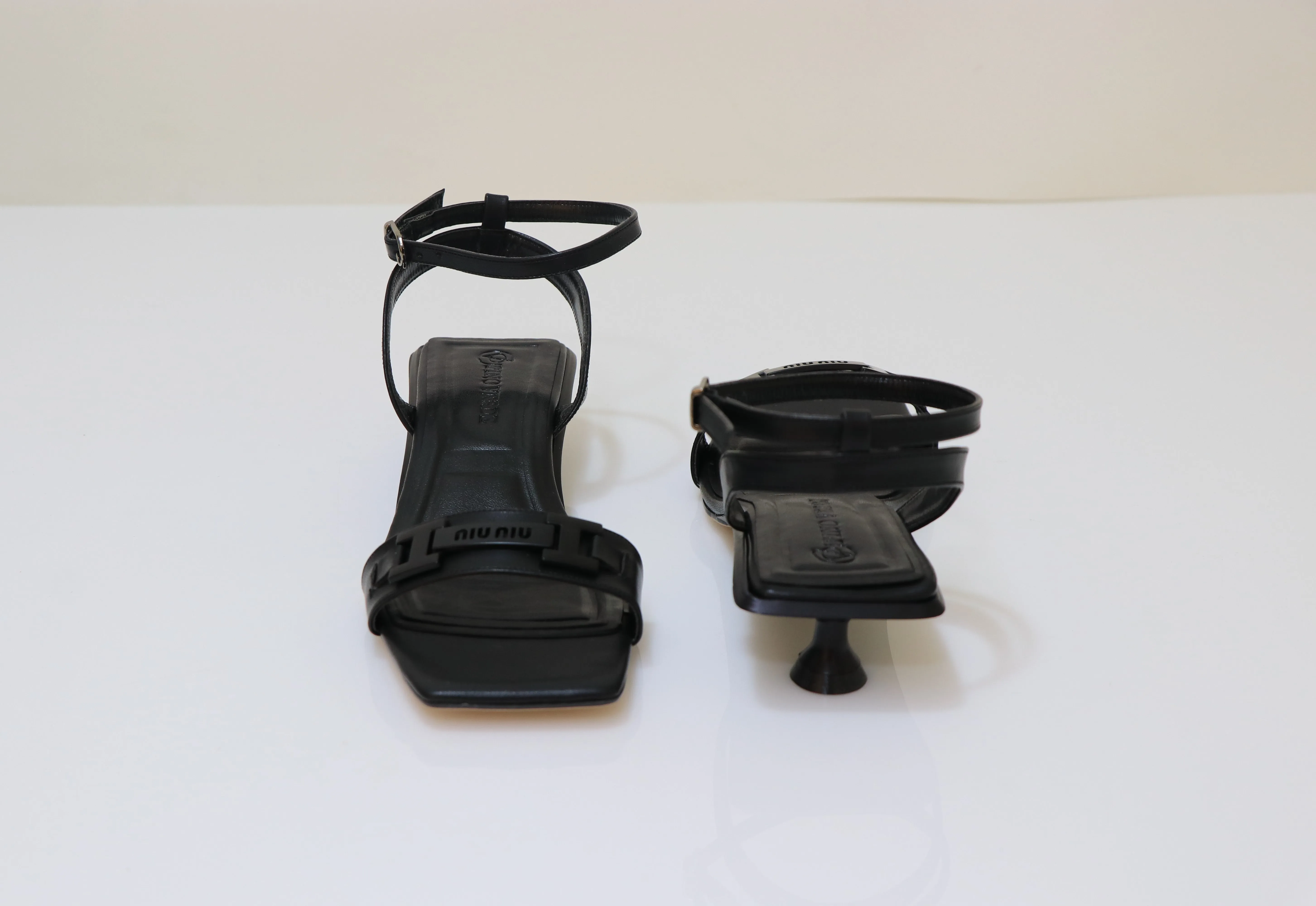 PINO VERDE Strappy Sandals